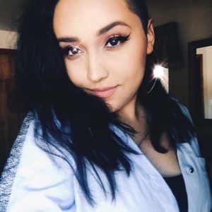 Meet your Posher, Erynn